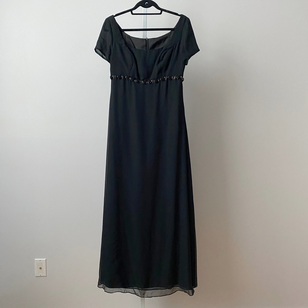 Jim Hjelm 12 Black Gown Rosette Empire Waist Chiffon Maxi Dress Occasions Goth